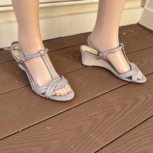 Alfani gray/silver wedge t strap sandals
